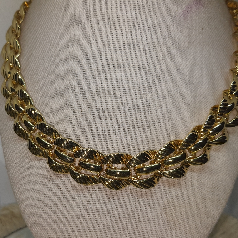 Monet Necklace